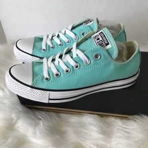 Tiffany blue converse chuck Taylor